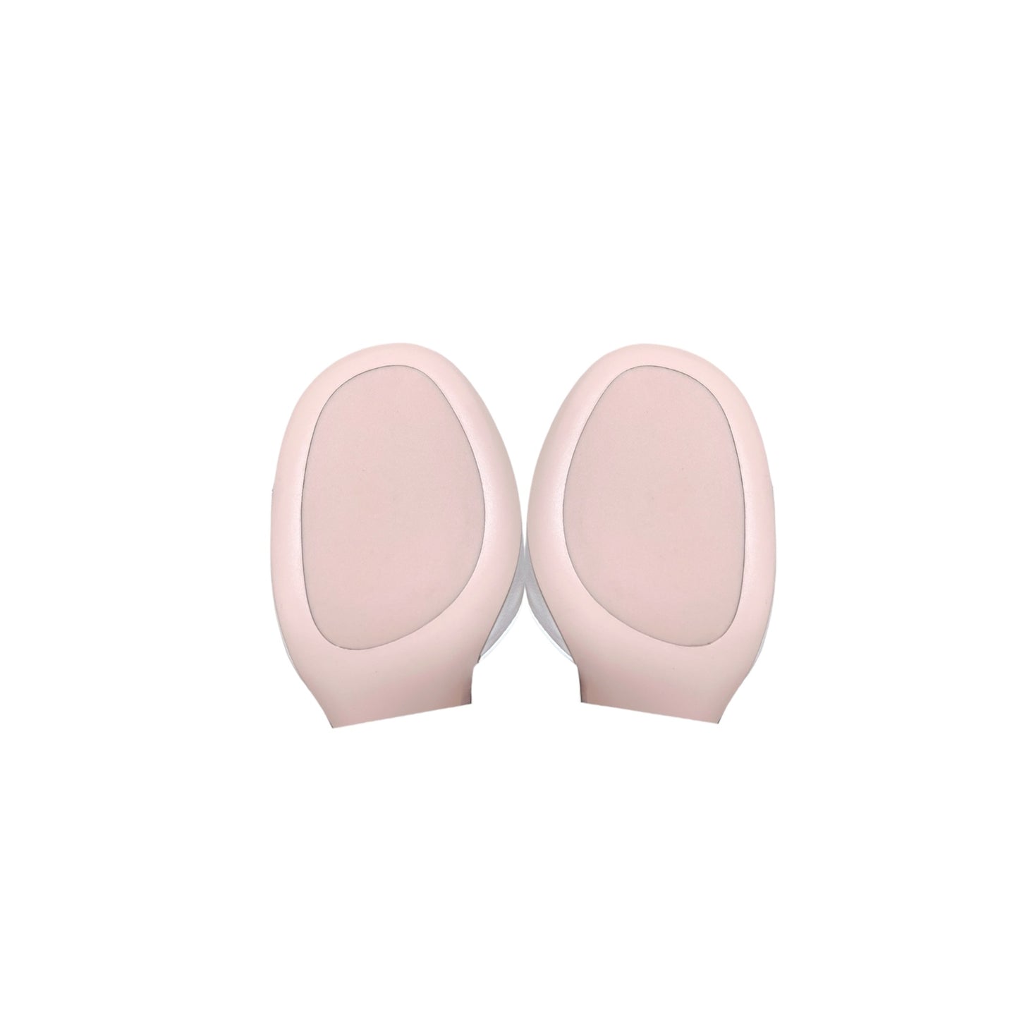 Luxury Leather outsoles with rubber injection on green suede vintage pumps